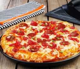 Nefis Karışık Pizza Tarifi